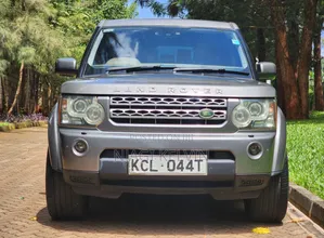 Land Rover Discovery 2010 Gray