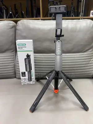 T05 Tk 360° Rotating Pan Tilt Selfie Stick Tripod