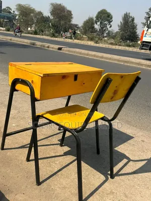 School Lockers With Chairs – Special Offer!