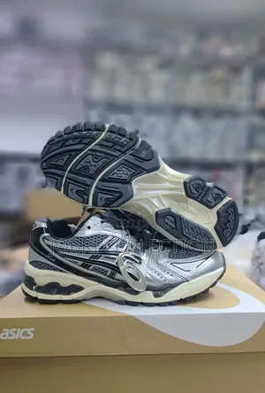 Asics Gel-Kayano 14 Sneakers