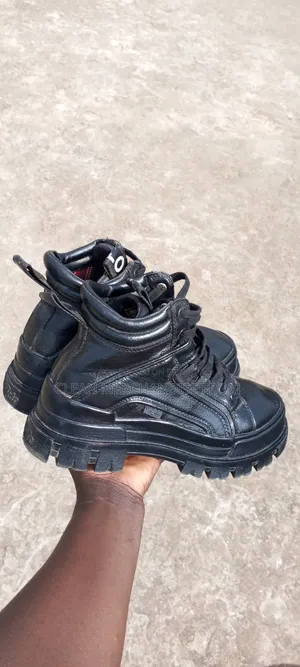 Black Chunky Platform Boots -Stylish Durable Casual Shoes