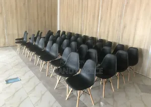 Black Eames Chairs With Wooden Leg
