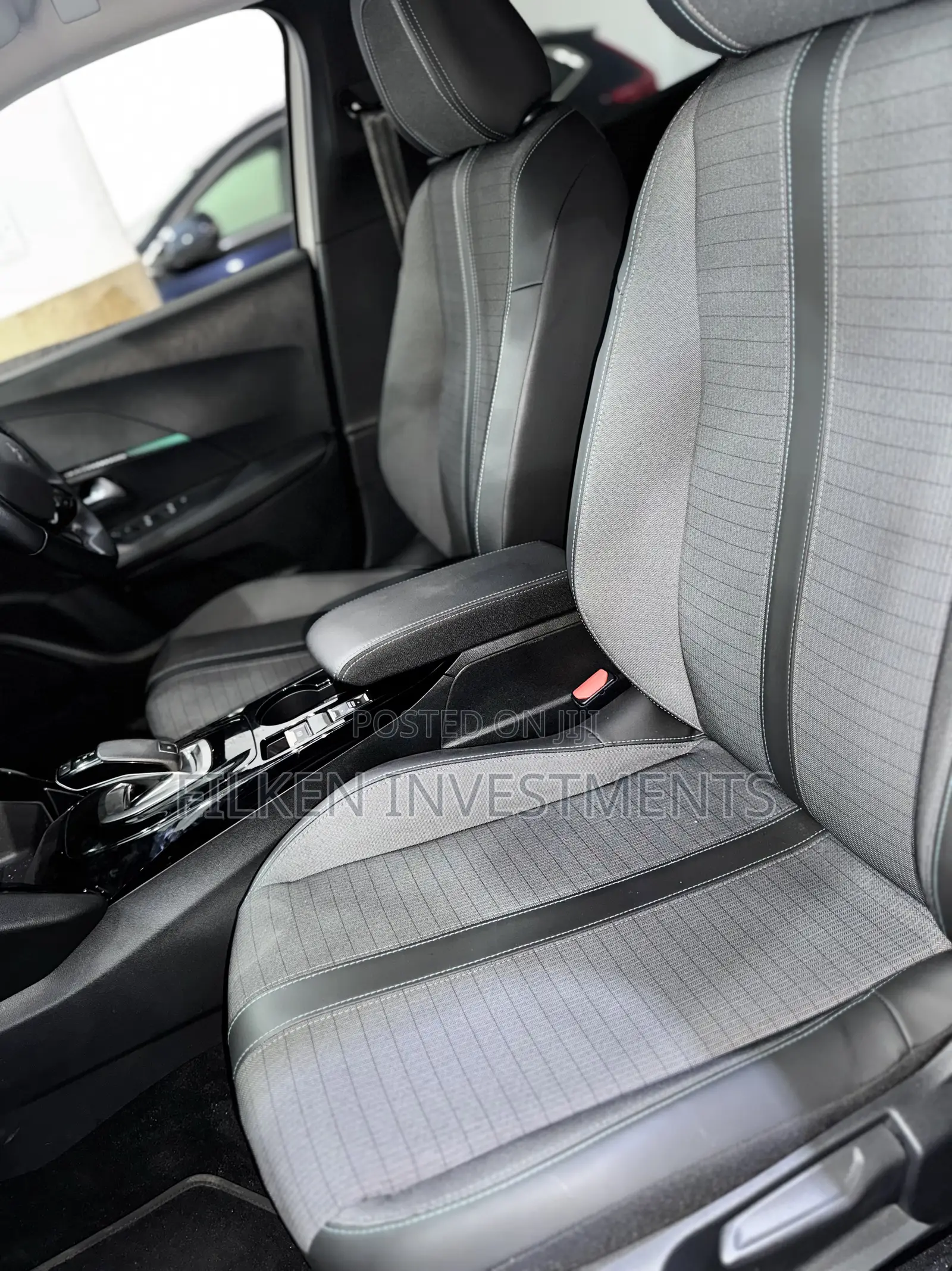 Peugeot 2008 2020 White