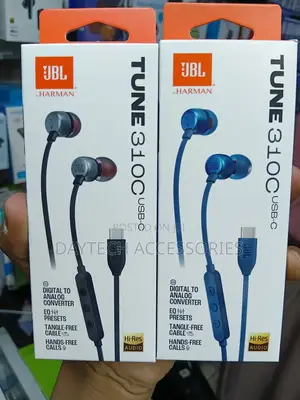 JBL Tune 310c – Usb C Wired Earphones