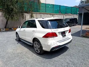 Mercedes-Benz GLE-Class 2017 White