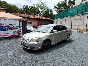 Toyota Avensis 2004 Silver