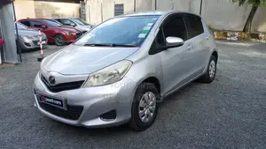 Toyota Vitz 2014 Silver