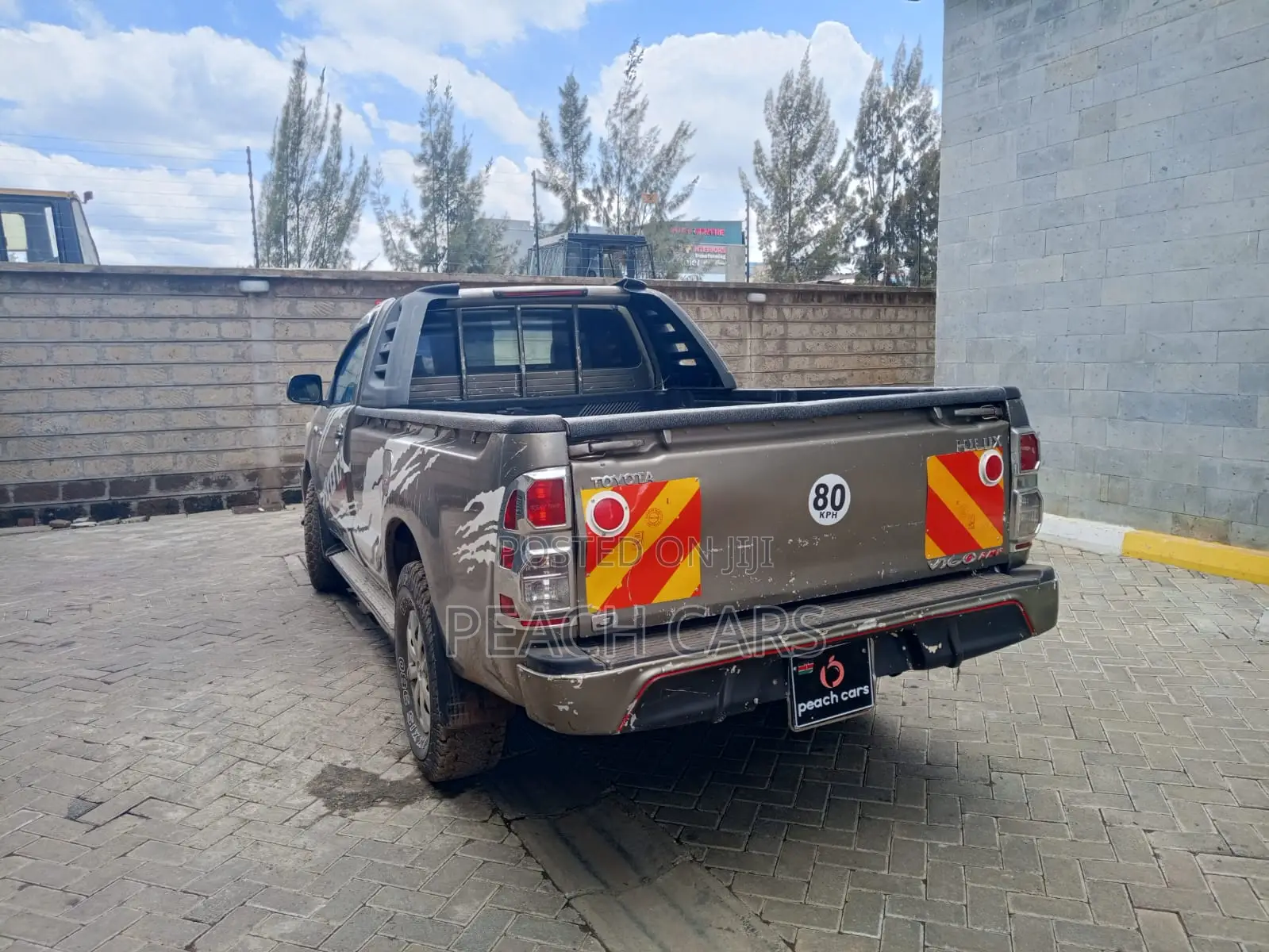 Toyota Hilux 2015 Brown