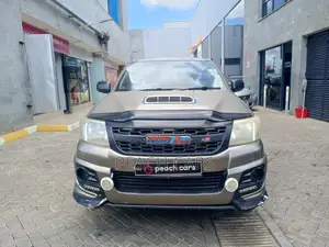 Toyota Hilux 2015 Brown
