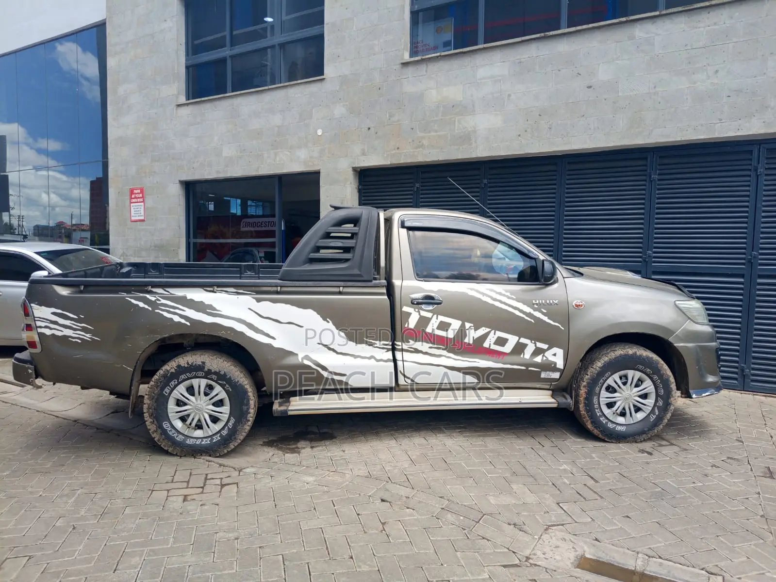 Toyota Hilux 2015 Brown