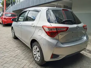 Toyota Vitz 2019 Silver