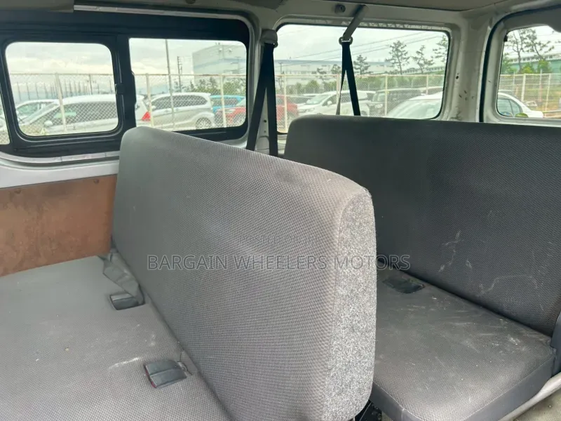 Toyota HiAce 2020 Silver
