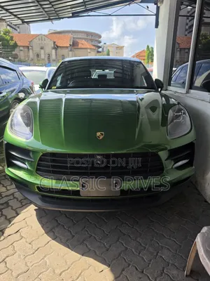 Porsche Macan 2019 Green