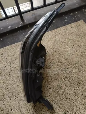 Headlight Subaru Sk 9 Inbuilt Xenon Engrave (Jj)
