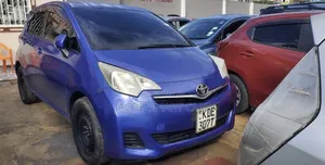 Toyota Ractis 2014 Blue