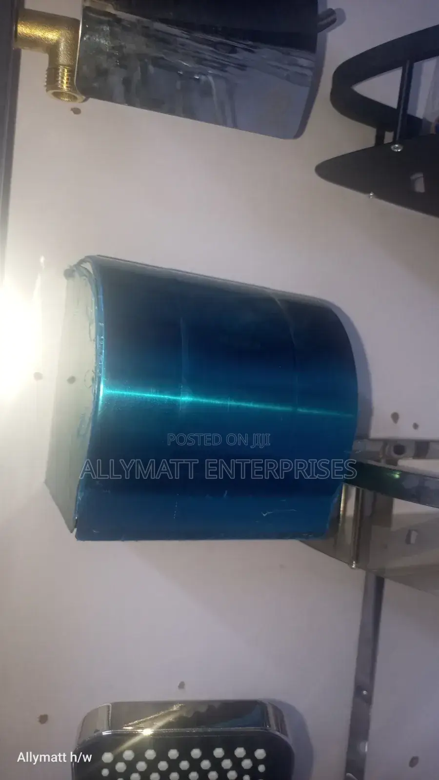 Closed Stainless Tissue Holder