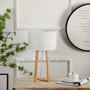  Aesthetic Wooden Tripod Table Lamp