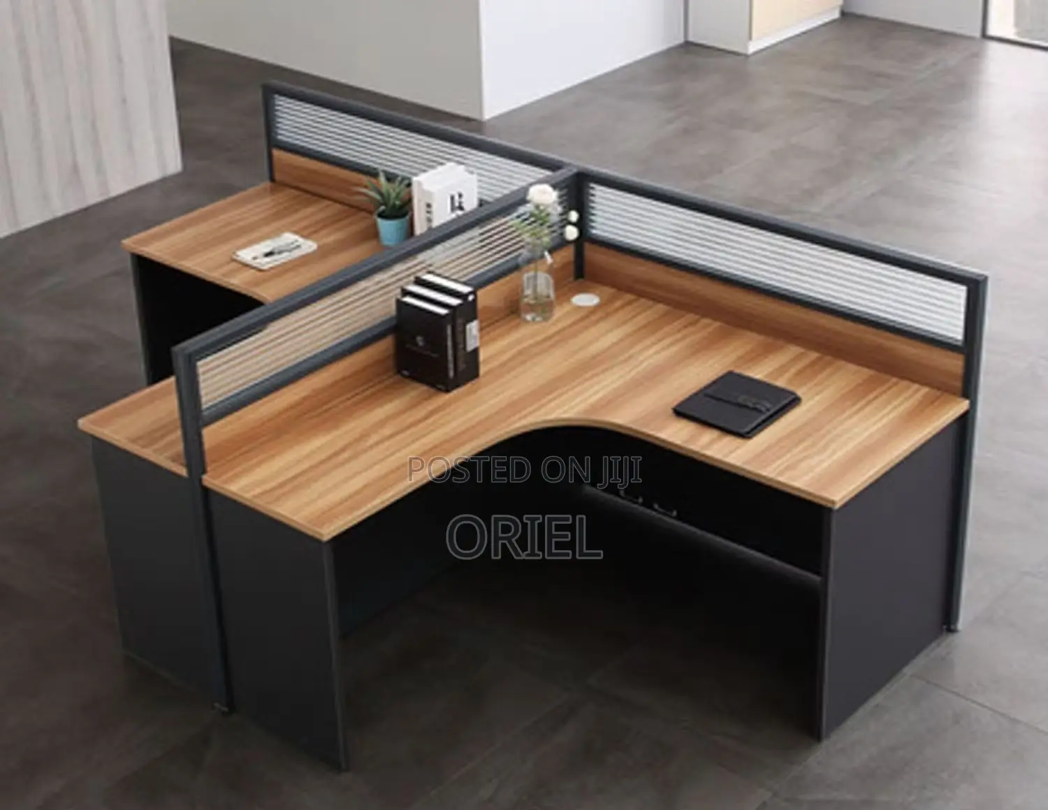 Office Workstation : 2-Way Curved Office Working Workstation