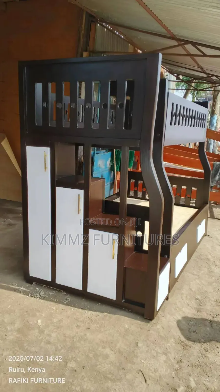Staircased Double Decker
