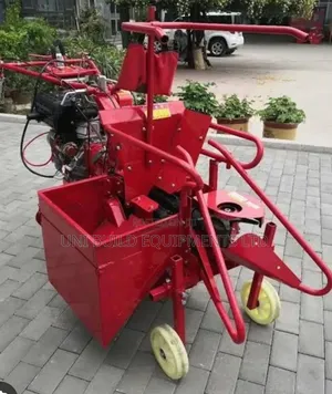 Mini Maize Harvesting Machine