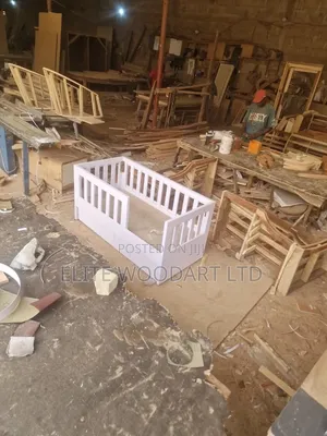 Pallet Babycot/Bed With Drawers