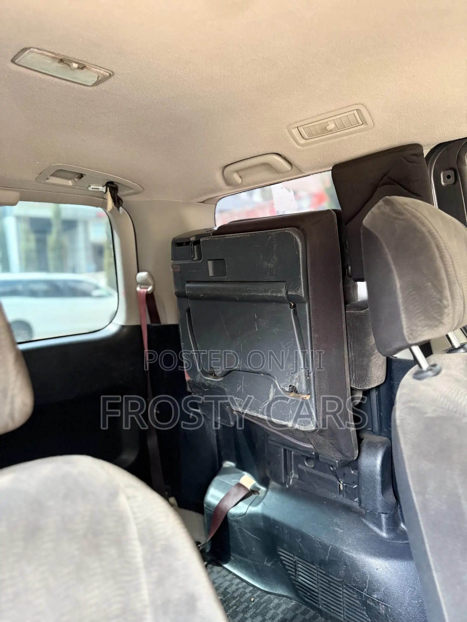 Toyota Noah 2012 Gray