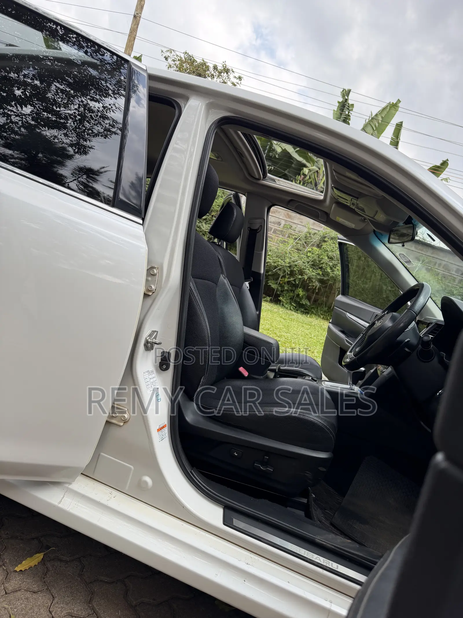 Subaru Legacy 2012 White