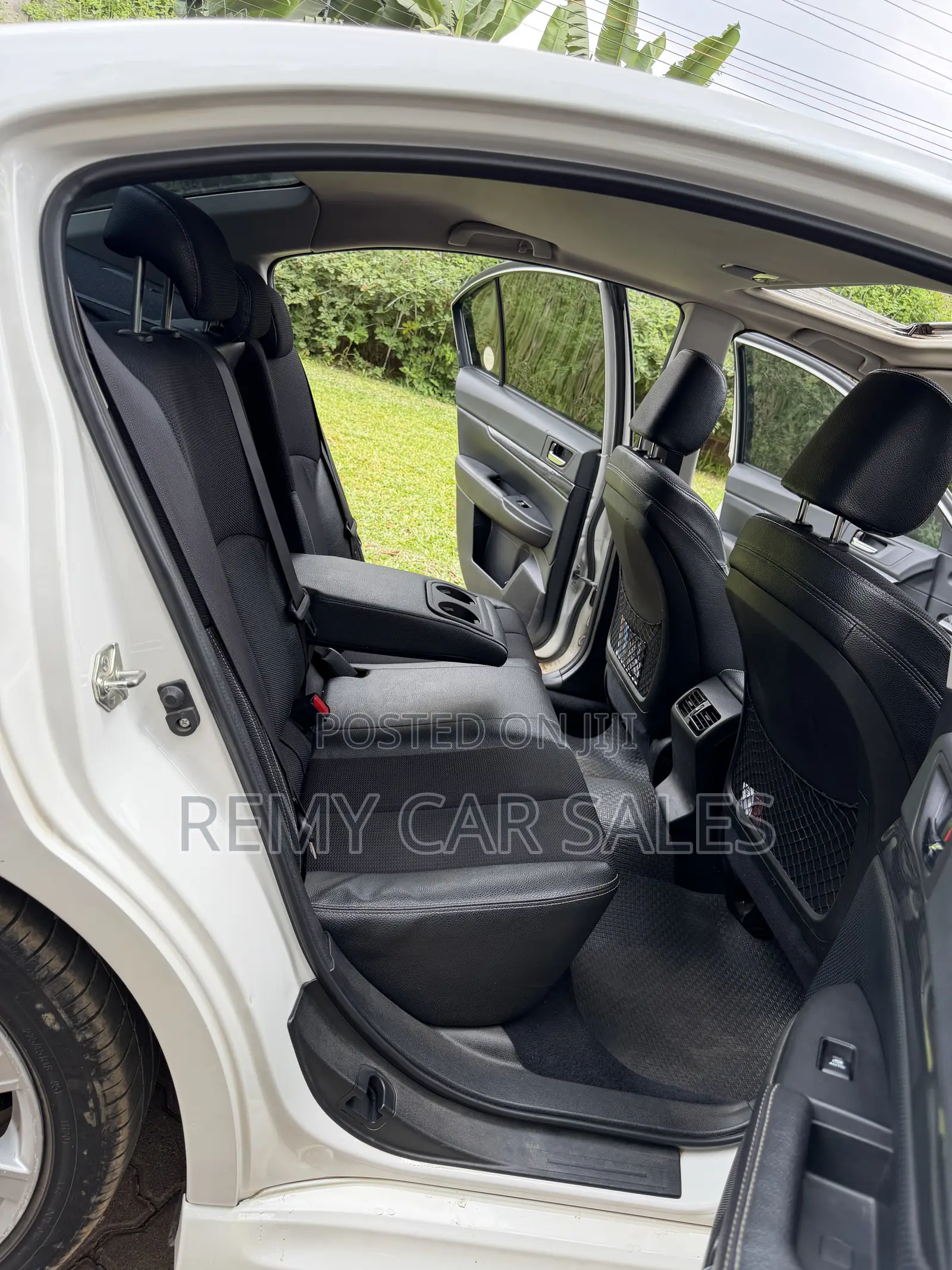 Subaru Legacy 2012 White