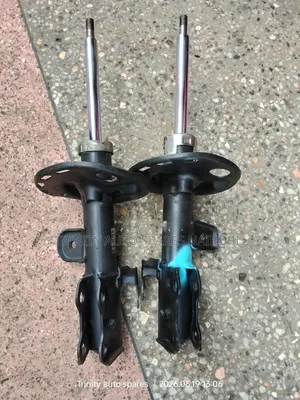 Original Kyb Ex Japan Toyota Rumion Front Shock Absorbers