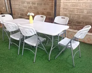 White Foldable Training Tables and Foldable Chairs