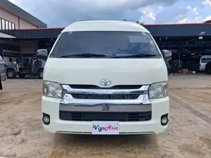 Toyota Grand HiAce 2019 White