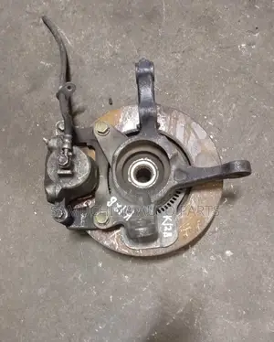 Front Hub Suzuki Solio