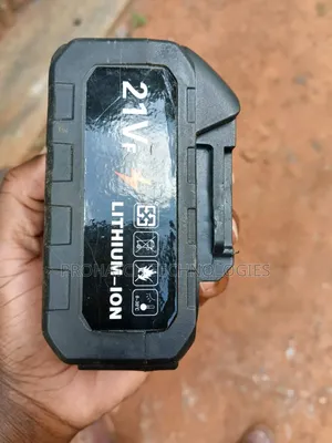 21 Voltage Lithium Battery
