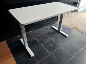 1.4mtrs Elec Electric Desk