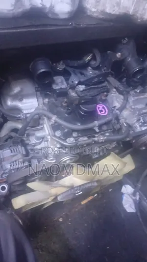 Complete Engine 4jk1 Top Cover Black