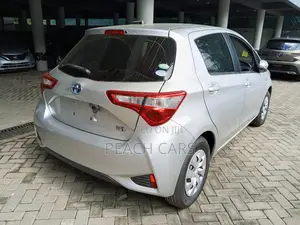 Toyota Vitz 2018 White