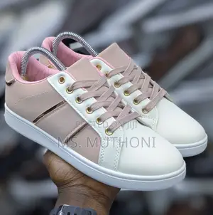 New in Gold Eyelets Detailed Ladies / Girls Sneakers 37-42