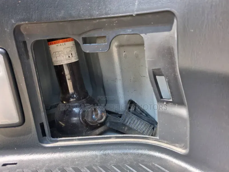 Toyota Grand HiAce 2019