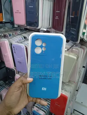 Xiaomi Redmi Note 12 4g, Custom-Molded Soft Silicone Build Cover