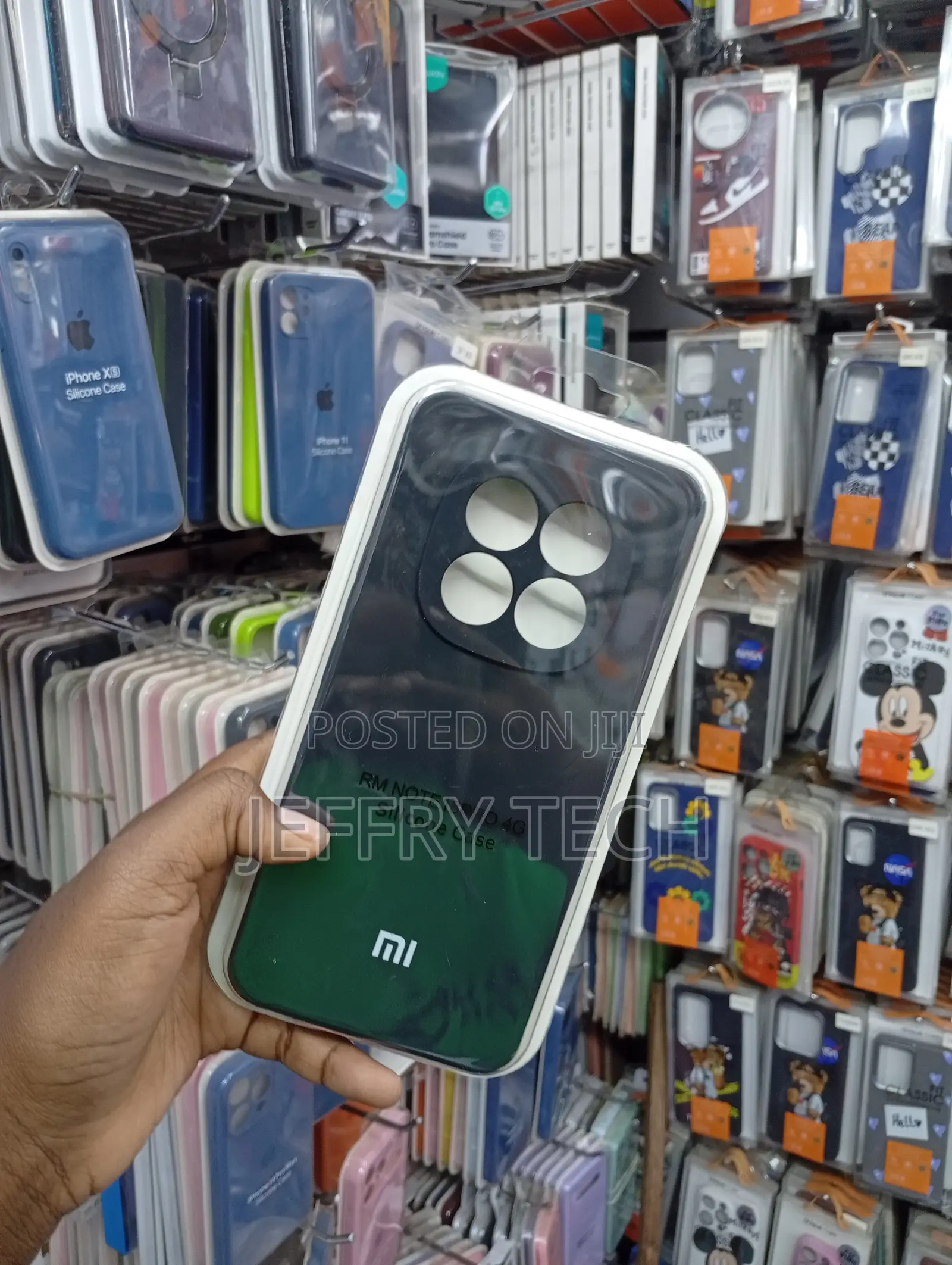 Xiaomi Redmi Note 15 Pro Dark-Colored, Soft-Touch Case
