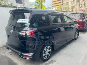 Toyota Sienta 2020 Black