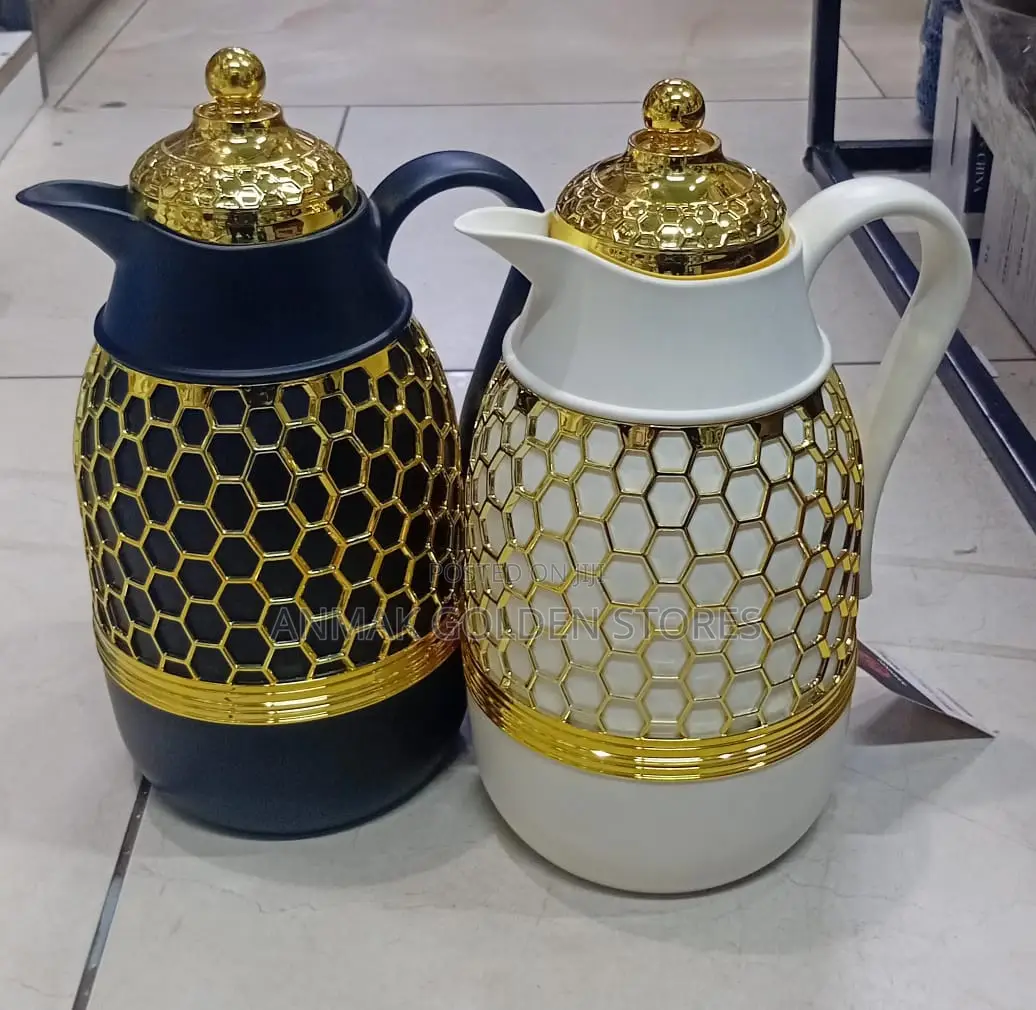 1ltr Classic Flask Available in Black Cream