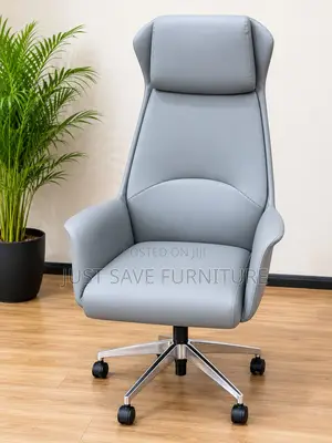 Executive High-Back Office Chair – Premium Ergonomic Seat