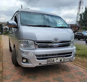 Toyota HiAce 2014 Silver