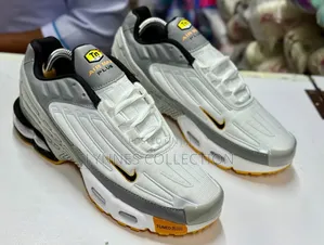 Airmax Tn Plus White