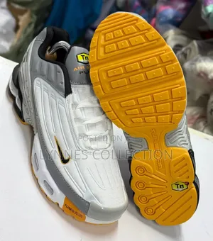 Airmax Tn Plus White