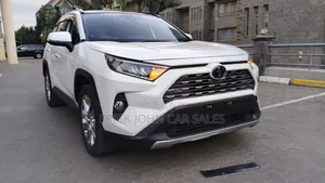 Toyota RAV4 Adventure AWD 2020 White