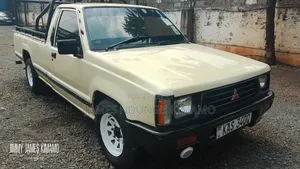Mitsubishi L200 2005 Beige
