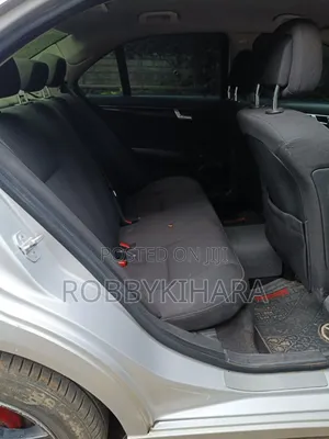 Mercedes-Benz C200 2010 Silver