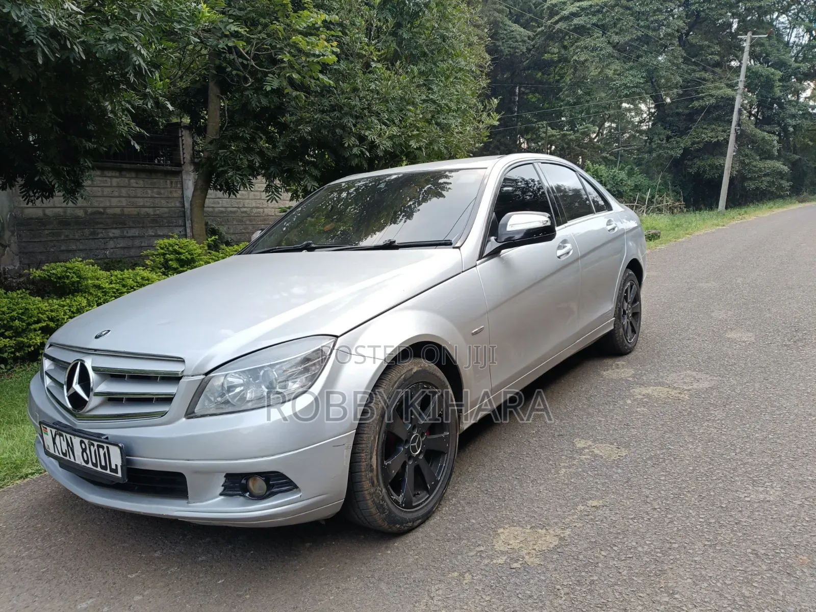 Mercedes-Benz C200 2010 Silver
